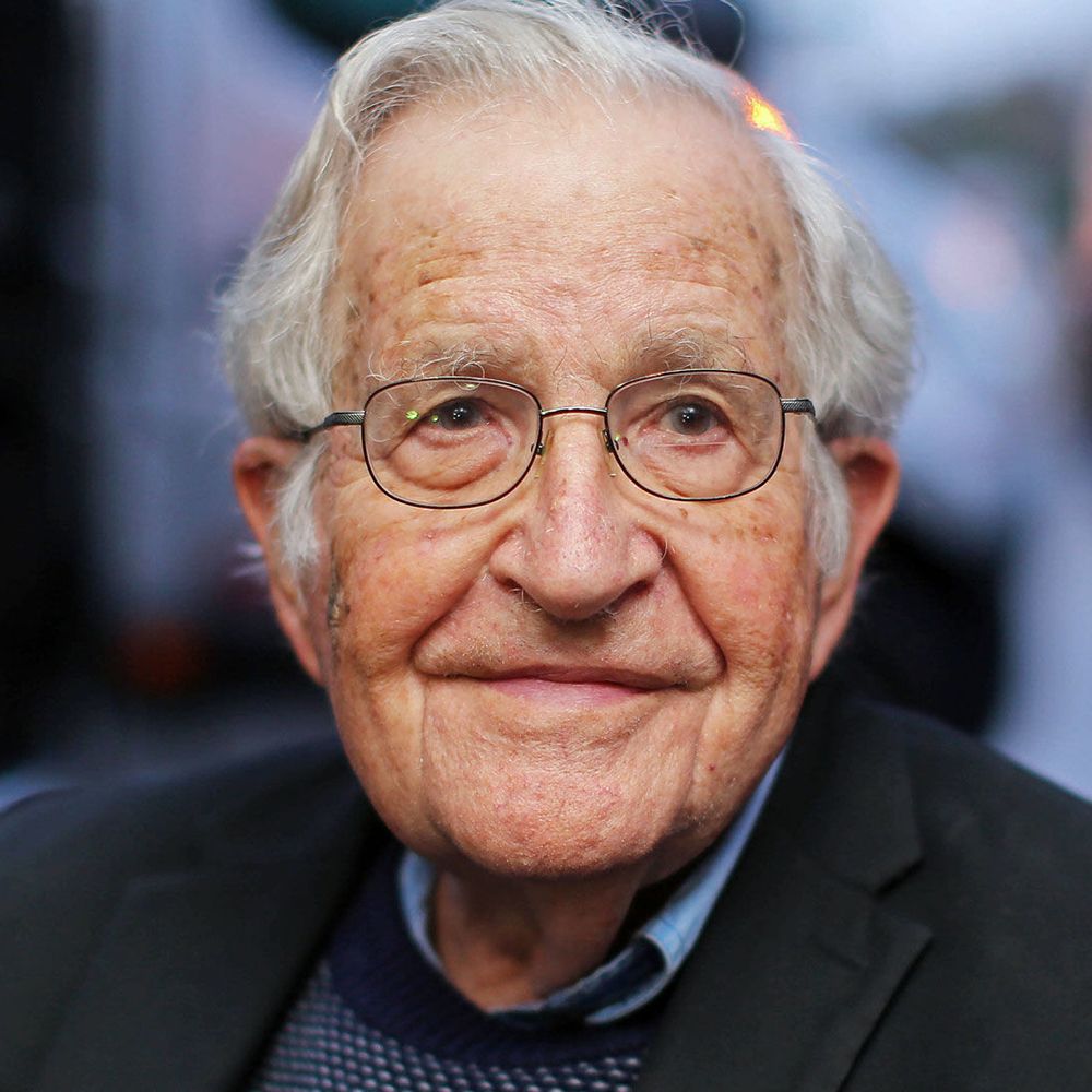 Noam Chomsky (f. 1928)